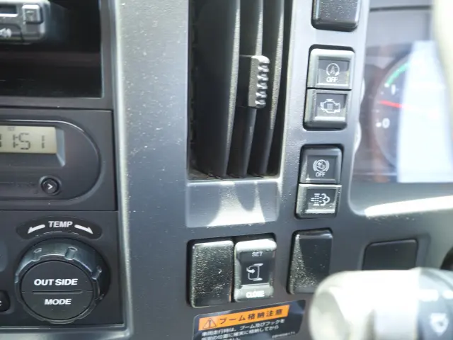 いすゞ フォワード 2RG-FRR90S2(2WD)の写真48