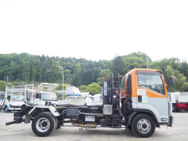 いすゞ フォワード PKG-FRR90S2(2WD)の写真7