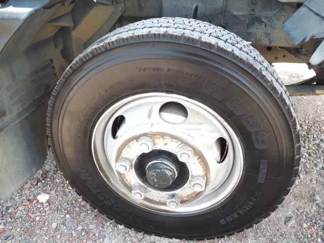 いすゞ フォワード PKG-FRR90S2(2WD)の写真10