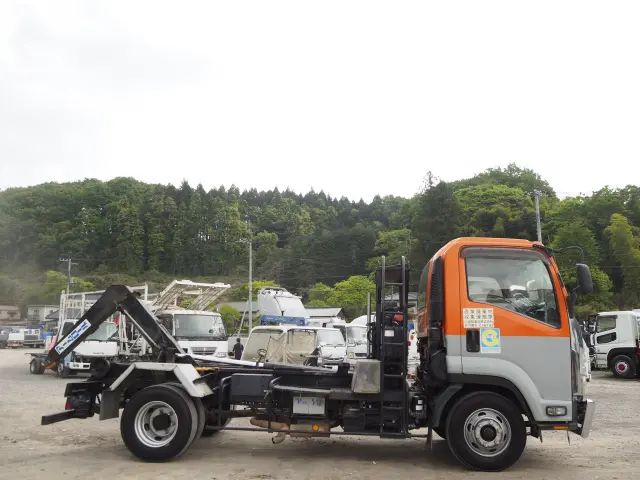 いすゞ フォワード PKG-FRR90S2(2WD)の写真10