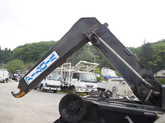 いすゞ フォワード PKG-FRR90S2(2WD)の写真12