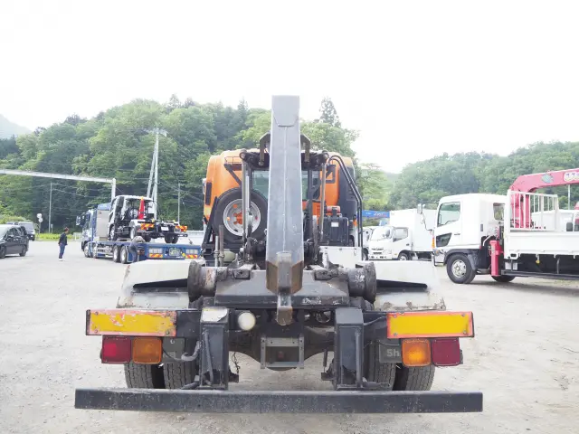 いすゞ フォワード PKG-FRR90S2(2WD)の写真14