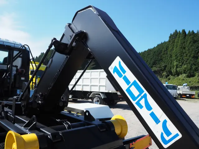 いすゞ フォワード PKG-FRR90S2(2WD)の写真15