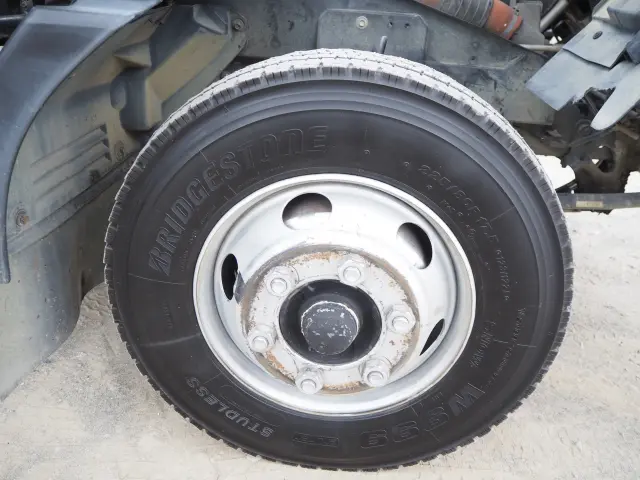 いすゞ フォワード PKG-FRR90S2(2WD)の写真16