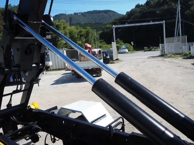 いすゞ フォワード PKG-FRR90S2(2WD)の写真20