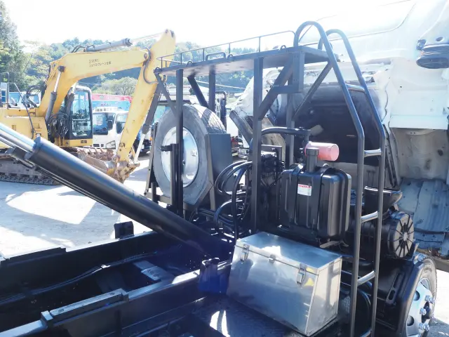 いすゞ フォワード PKG-FRR90S2(2WD)の写真26