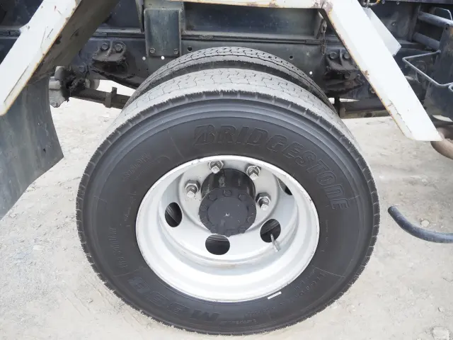 いすゞ フォワード PKG-FRR90S2(2WD)の写真28