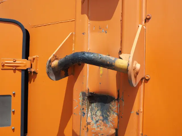 いすゞ フォワード PKG-FRR90S2(2WD)の写真32