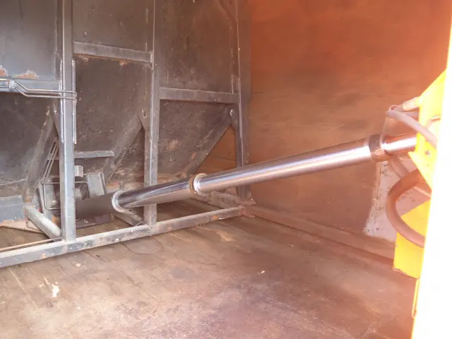 いすゞ フォワード PKG-FRR90S2(2WD)の写真33