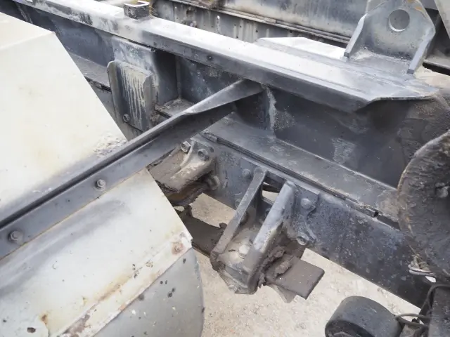 いすゞ フォワード PKG-FRR90S2(2WD)の写真34