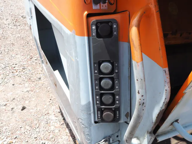 いすゞ フォワード PKG-FRR90S2(2WD)の写真37