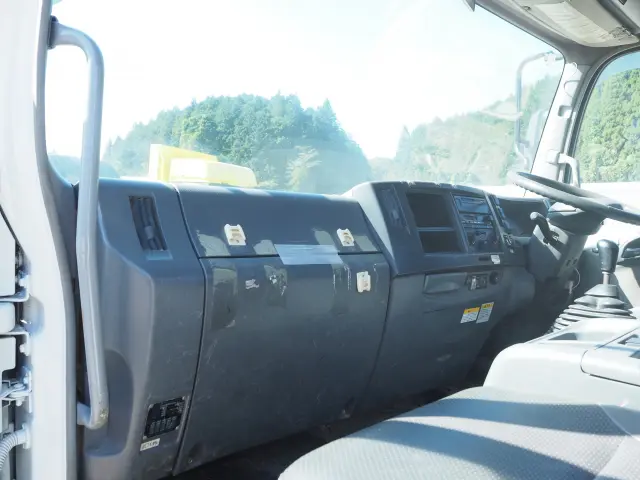 いすゞ フォワード PKG-FRR90S2(2WD)の写真42