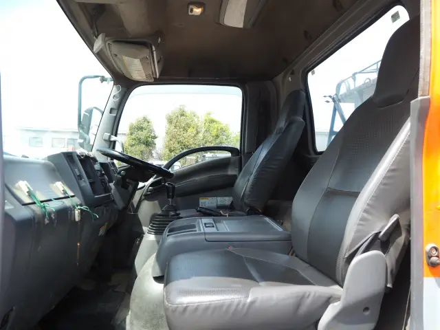 いすゞ フォワード PKG-FRR90S2(2WD)の写真45