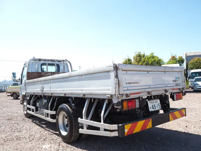 いすゞ エルフ 2RG-NKR88R(2WD)の写真3