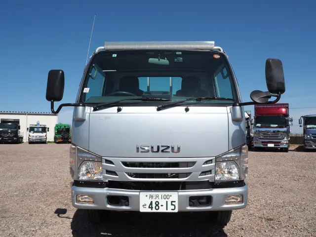 いすゞ エルフ 2RG-NKR88R(2WD)の写真8