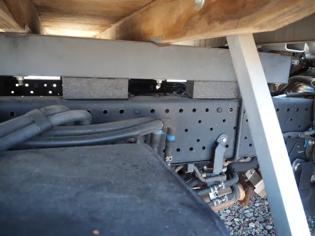 いすゞ エルフ 2RG-NKR88R(2WD)の写真15