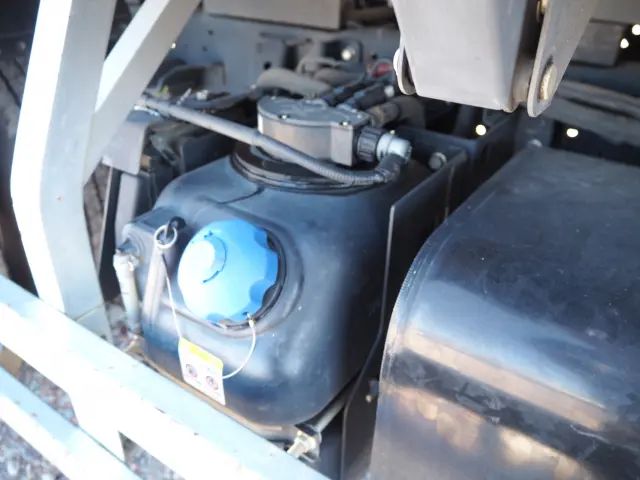 いすゞ エルフ 2RG-NKR88R(2WD)の写真17