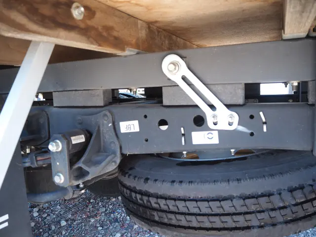 いすゞ エルフ 2RG-NKR88R(2WD)の写真26