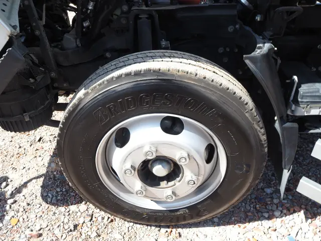 いすゞ エルフ 2RG-NKR88R(2WD)の写真31