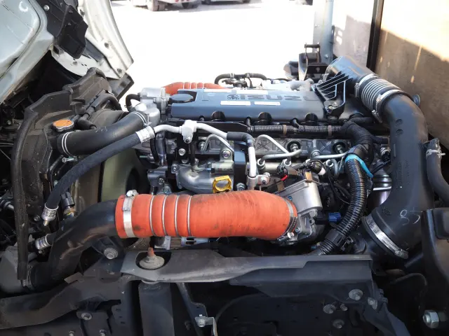 いすゞ エルフ 2RG-NKR88R(2WD)の写真32