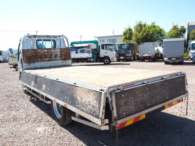 いすゞ エルフ 2RG-NKR88R(2WD)の写真35