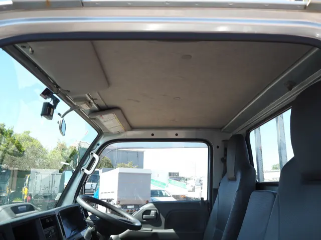 いすゞ エルフ 2RG-NKR88R(2WD)の写真39