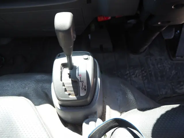 いすゞ エルフ 2RG-NKR88R(2WD)の写真44