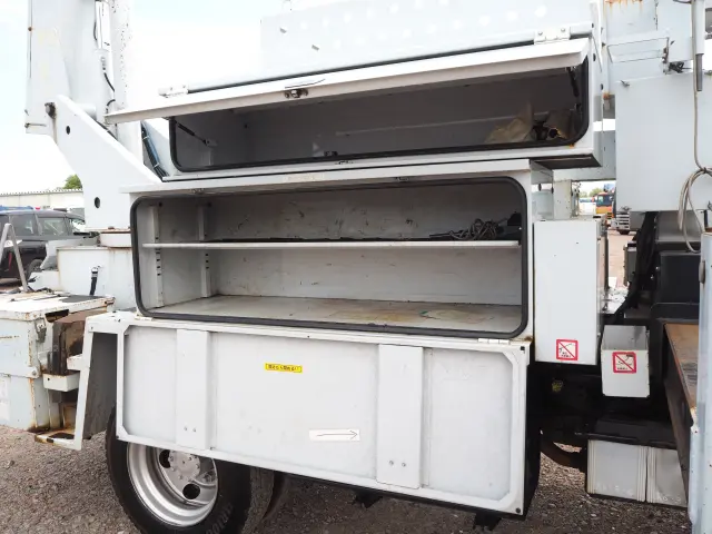 トヨタ ダイナ BDG-XZU354H(2WD)の写真23