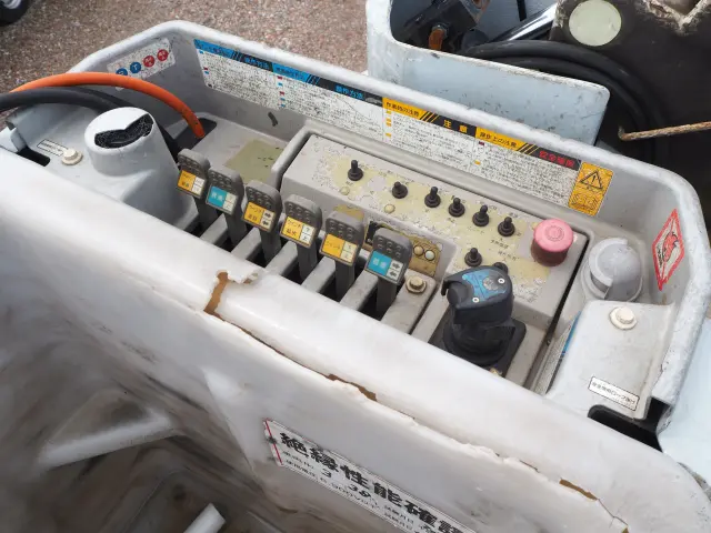 トヨタ ダイナ BDG-XZU354H(2WD)の写真42