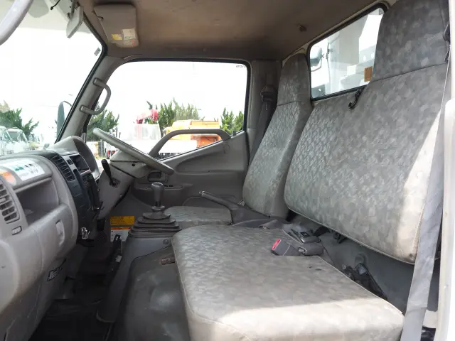 トヨタ ダイナ BDG-XZU354H(2WD)の写真45