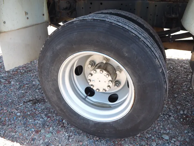 いすゞ フォワード TKG-FRR90S1(2WD)の写真24