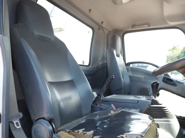 いすゞ フォワード TKG-FRR90S1(2WD)の写真44