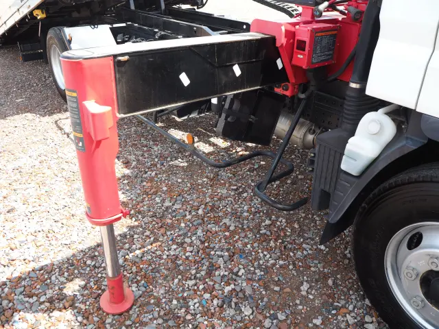 三菱 キャンター TKG-FEB90(2WD)の写真9