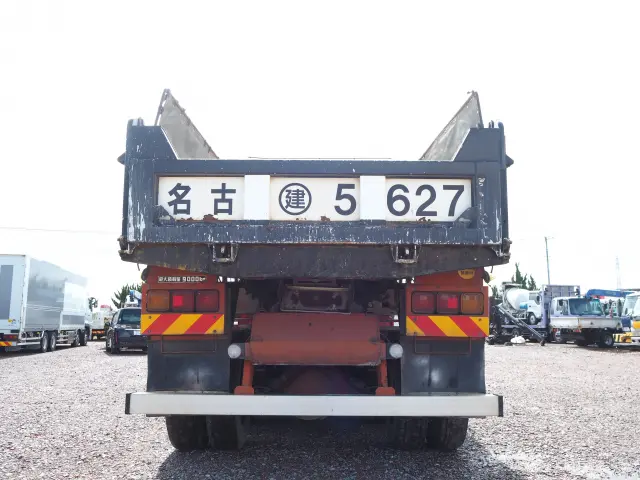 いすゞ ギガ QPG-CXZ77BT(6x4)の写真4