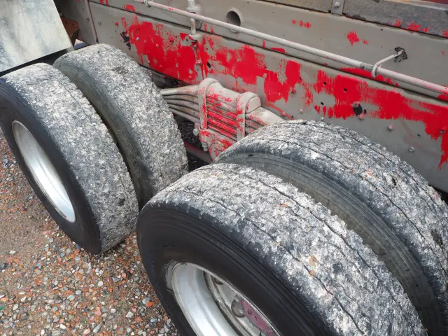 いすゞ ギガ QPG-CXZ77BT(6x4)の写真16