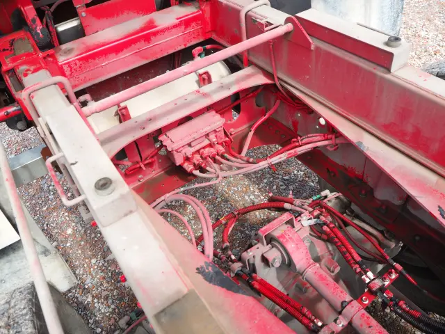 いすゞ ギガ QPG-CXZ77BT(6x4)の写真25