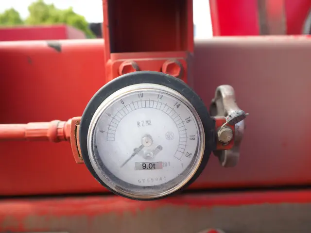 いすゞ ギガ QPG-CXZ77BT(6x4)の写真36