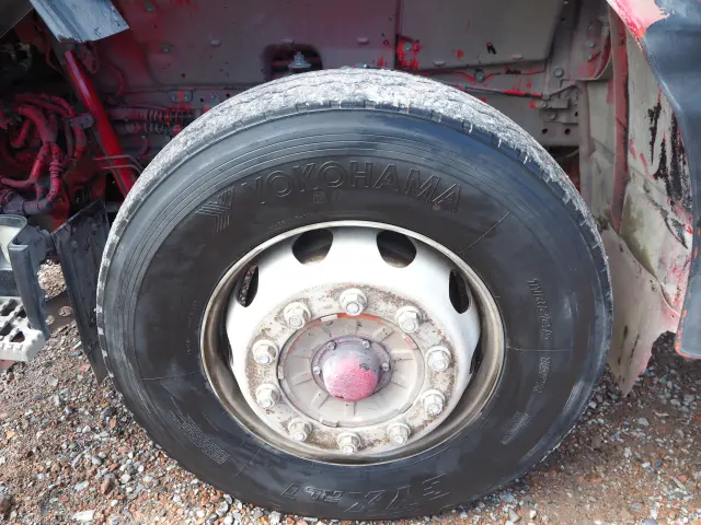 いすゞ ギガ QPG-CXZ77BT(6x4)の写真37