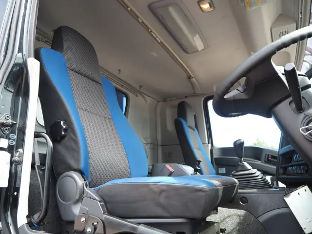 いすゞ ギガ QPG-CXZ77BT(6x4)の写真43