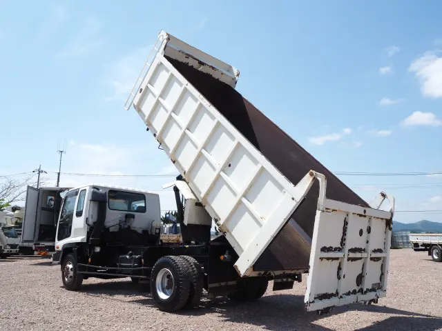いすゞ フォワード PB-FRS35G3J(4WD)の写真3