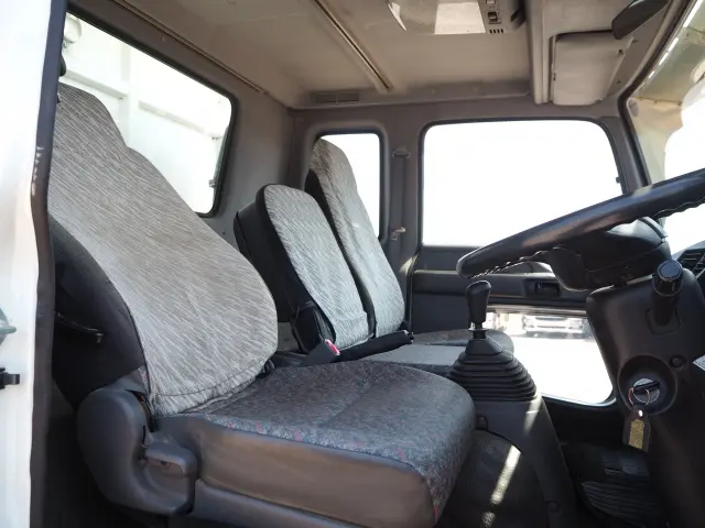 いすゞ フォワード PB-FRS35G3J(4WD)の写真44