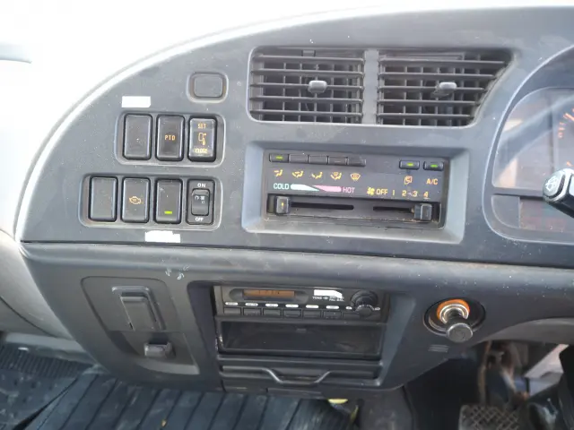 いすゞ フォワード PB-FRS35G3J(4WD)の写真47