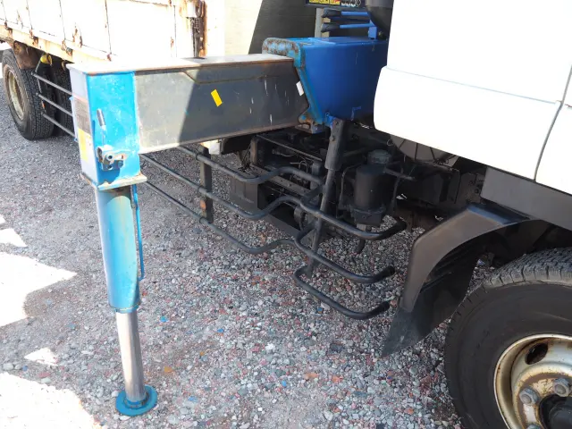 いすゞ フォワード SKG-FSR90S2(2WD)の写真9