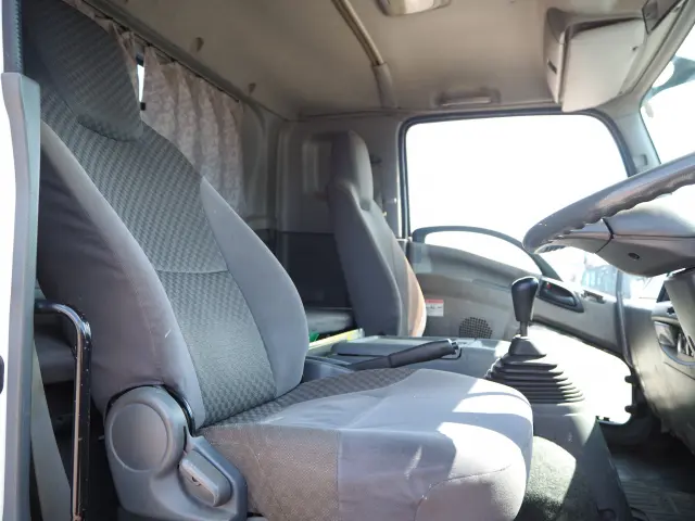 いすゞ フォワード SKG-FSR90S2(2WD)の写真40