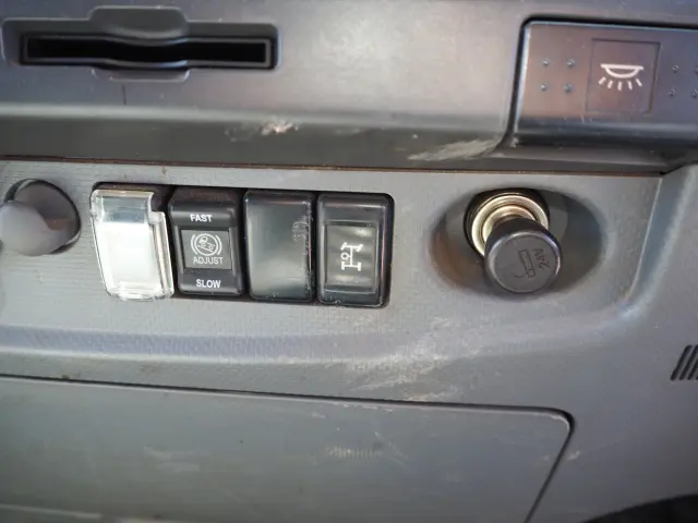 いすゞ フォワード SKG-FSR90S2(2WD)の写真46