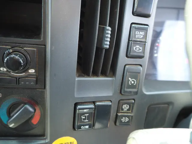 いすゞ フォワード SKG-FSR90S2(2WD)の写真47