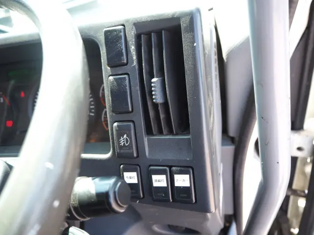 いすゞ フォワード SKG-FSR90S2(2WD)の写真48