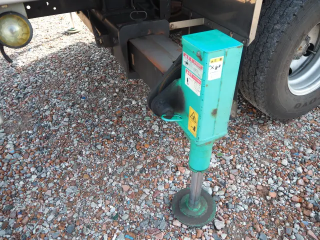 いすゞ エルフ PKG-NPR75N(2WD)の写真13