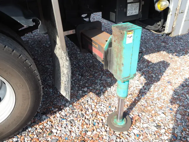 いすゞ エルフ PKG-NPR75N(2WD)の写真16