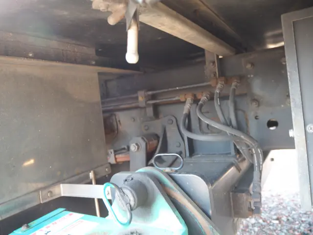 いすゞ エルフ PKG-NPR75N(2WD)の写真32